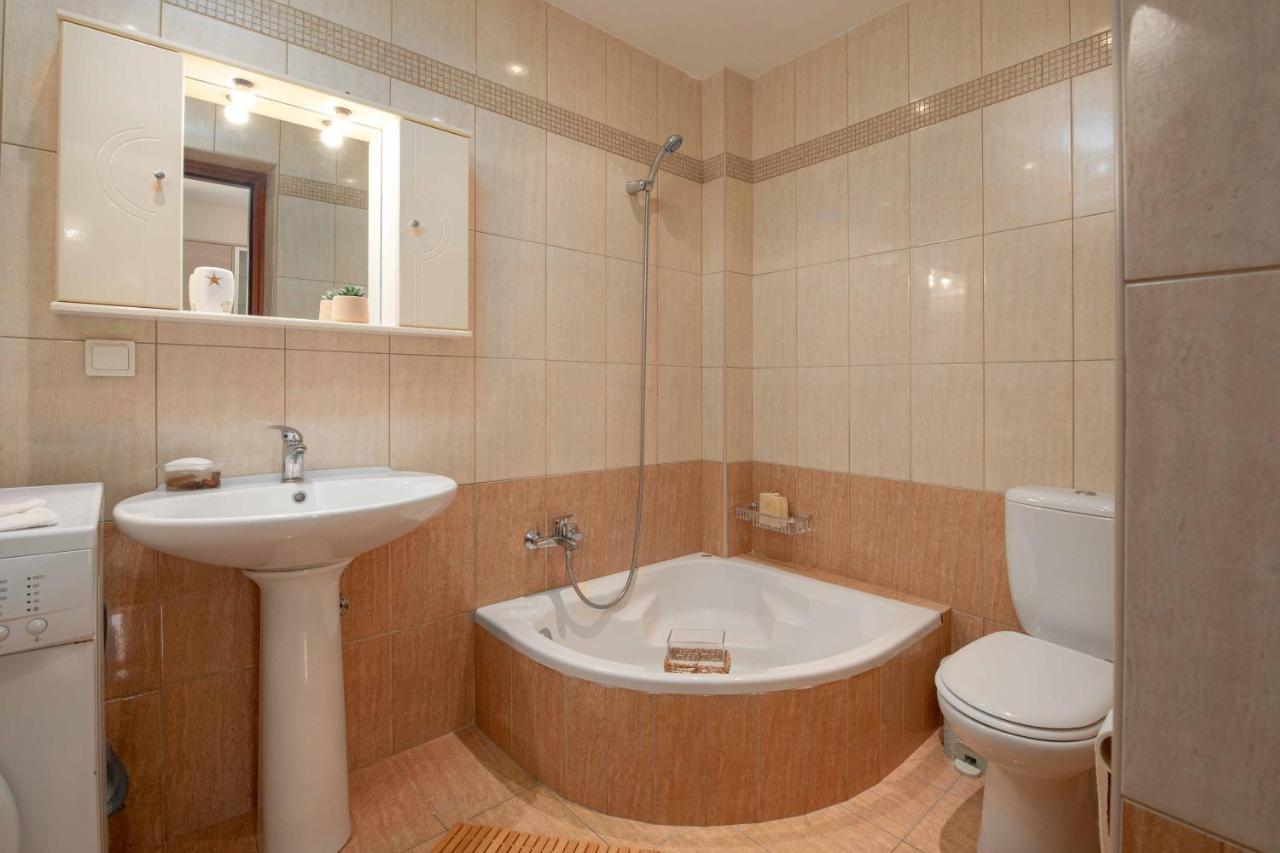 Villa Melenia For Family Holidays By The Beach Agia Pelagia Eksteriør billede