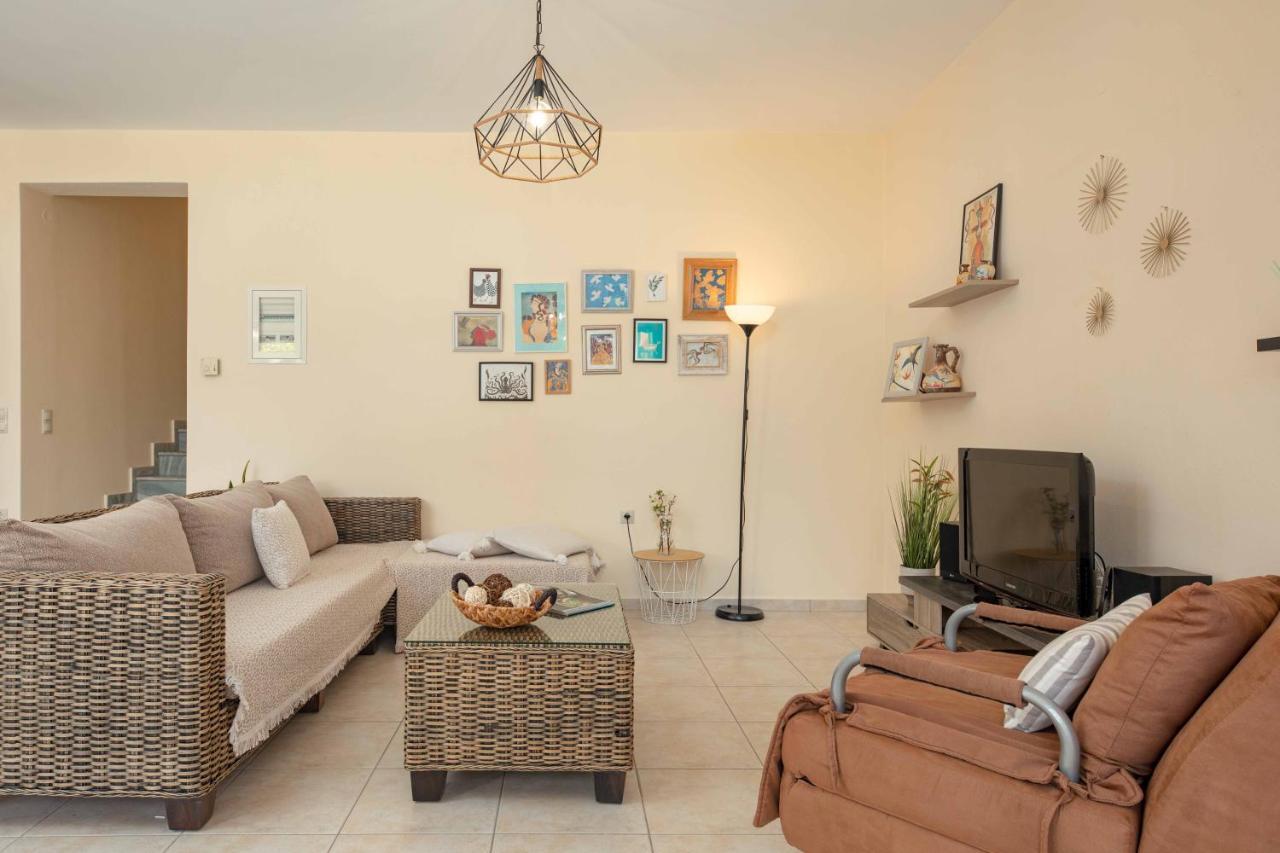 Villa Melenia For Family Holidays By The Beach Agia Pelagia Eksteriør billede
